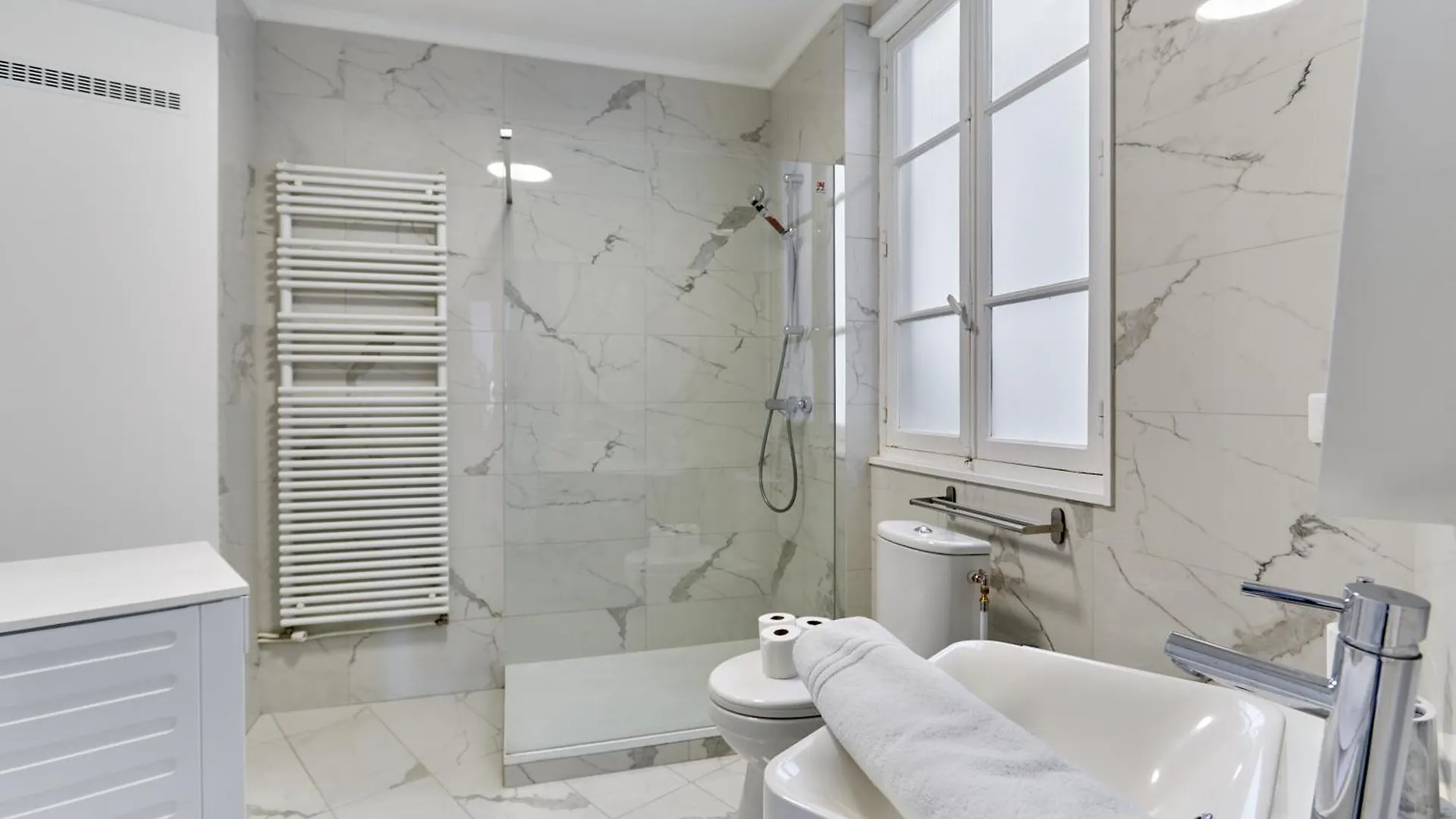 Residence Le Marais By Studio Prestige Parijs